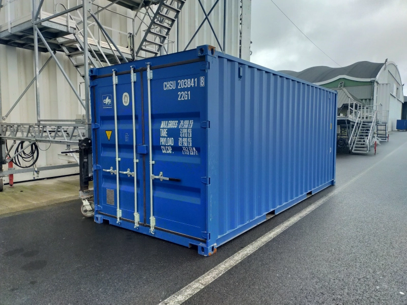 Container-maritime-20-pieds-dry-premier-voyage-tarif-et-prix-attractifs-Bleu-RAL-5010.webp Container-maritime-20-pieds-dry-premier-voyage-tarif-et-prix-attractifs-Bleu-RAL-5010.webp