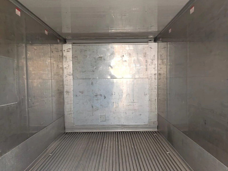 interieur-dun-container-maritime-frigorifique-reefer-20-pieds.webp interieur-dun-container-maritime-frigorifique-reefer-20-pieds.webp